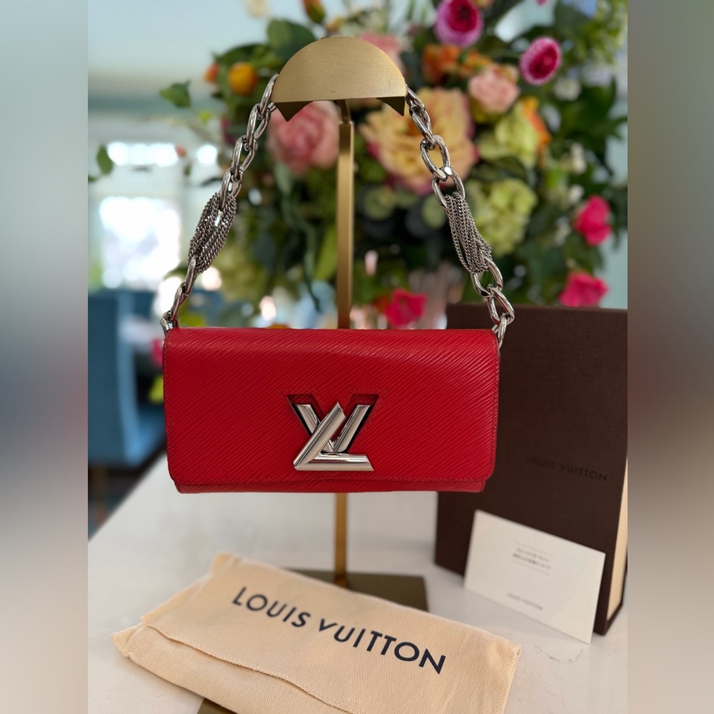 Louis Vuitton Red Twist wallet in Epi leather w/ silver lock ~ Full Inclusion